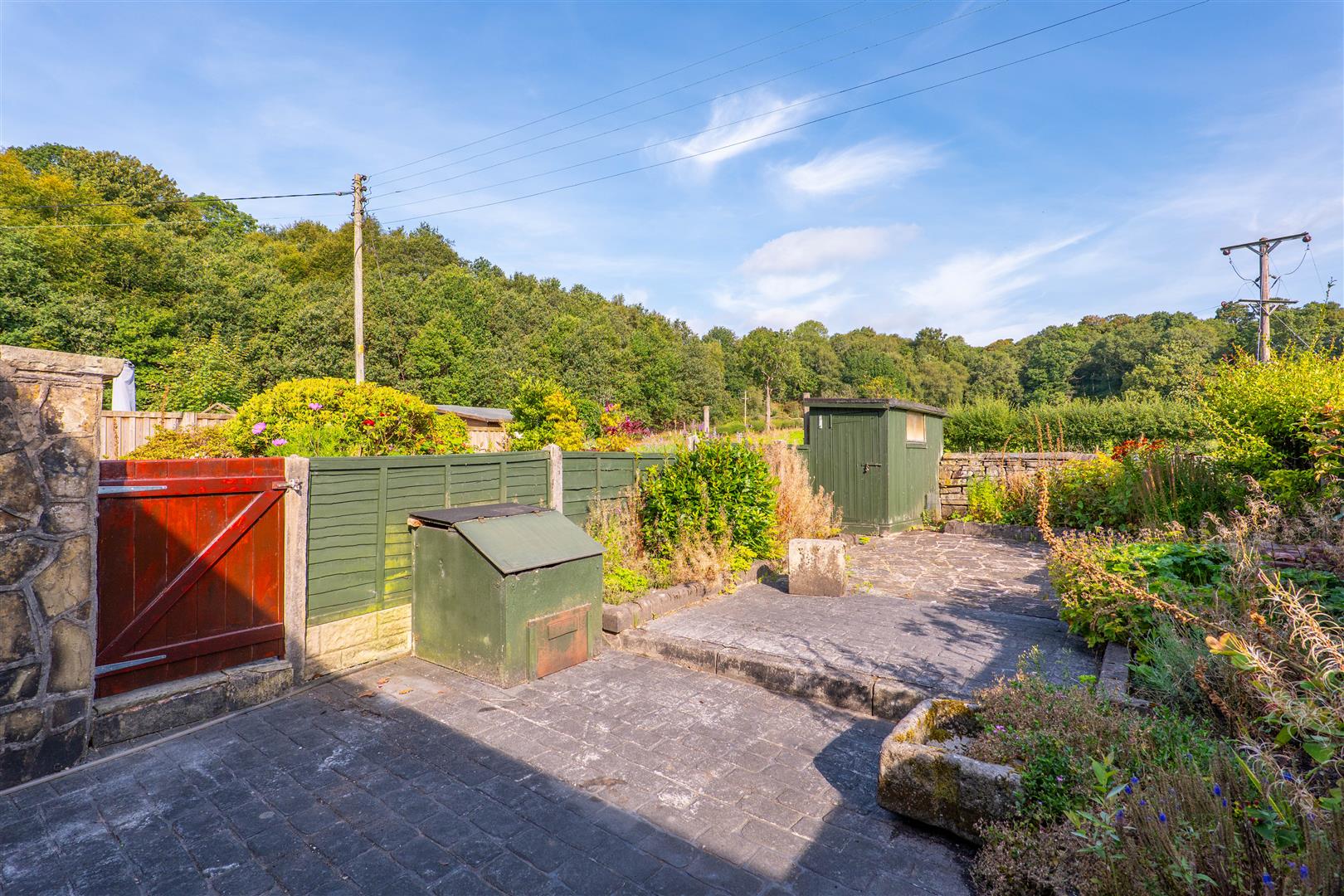 2 bed property in Valley Road, Preston
